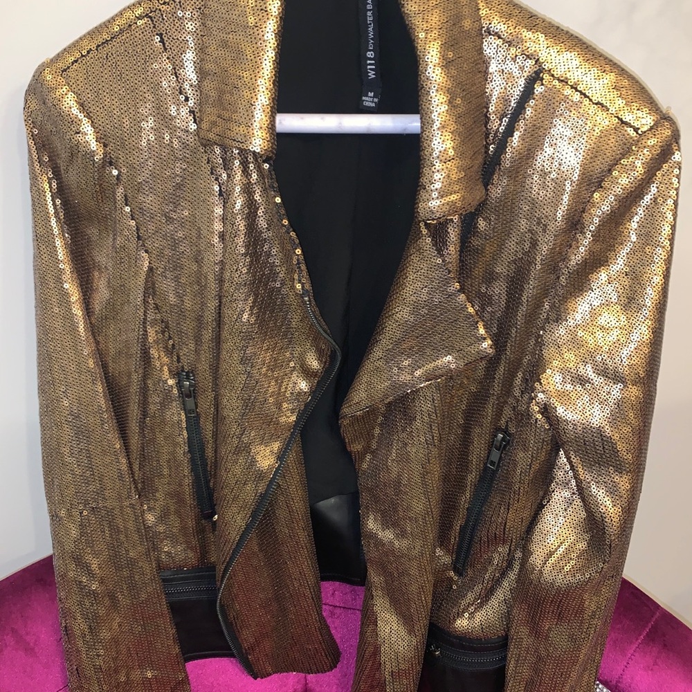 Gold sequins